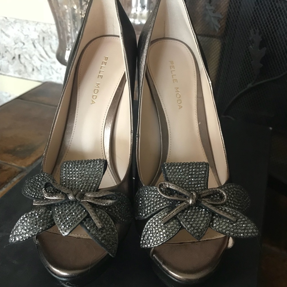 Pelle Moda Mamet2 Platform Pump